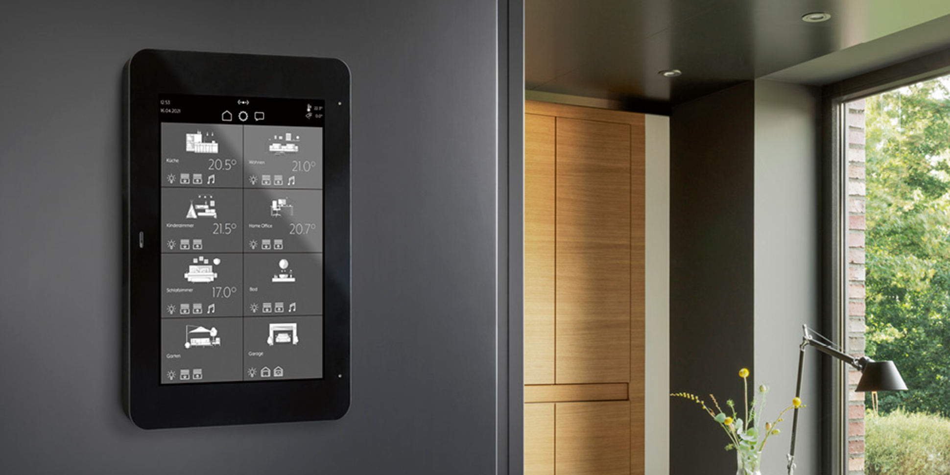 JUNG Smart Panel 8 bei Pirc-Elektrotechnik GmbH in Flacht