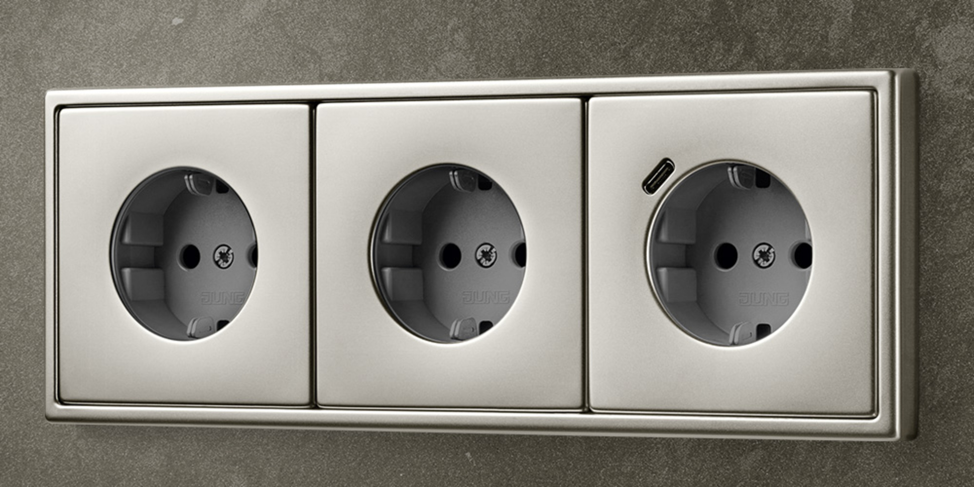 SCHUKO® Steckdosen mit USB bei Pirc-Elektrotechnik GmbH in Flacht