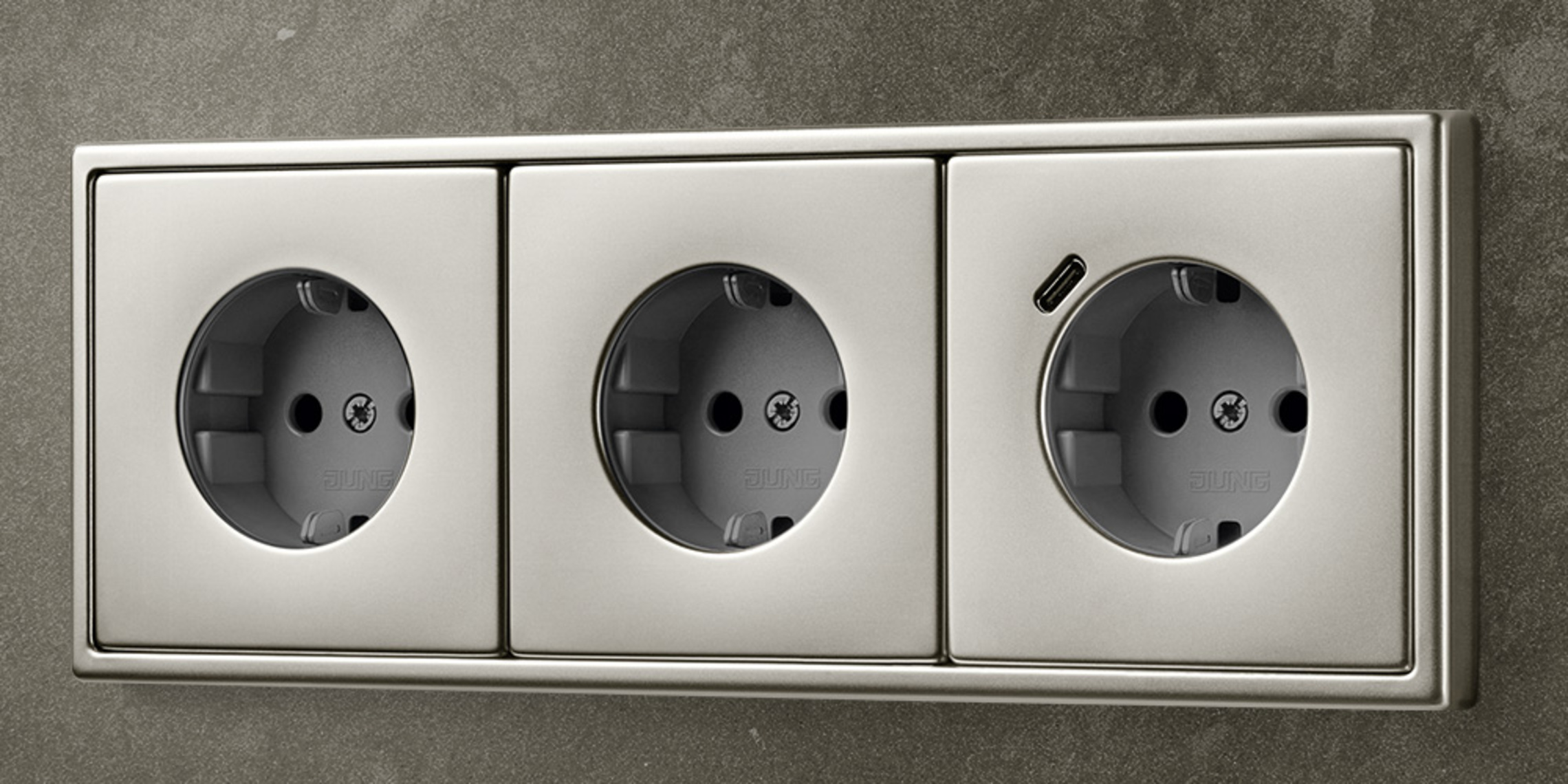 SCHUKO® Steckdosen mit USB bei Pirc-Elektrotechnik GmbH in Flacht
