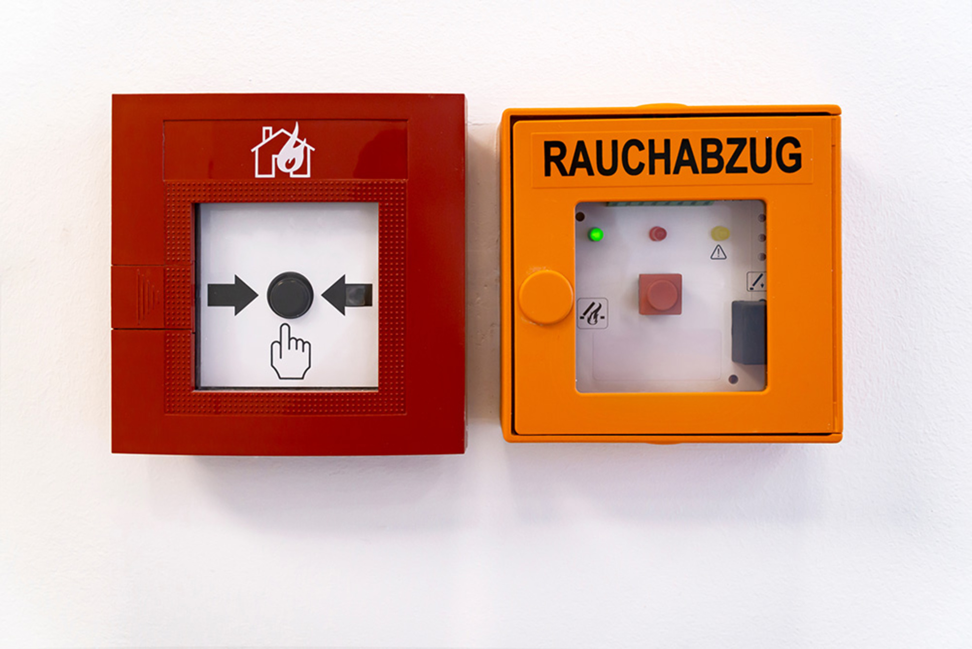 Rauchwärme&shy;abzug bei Pirc-Elektrotechnik GmbH in Flacht